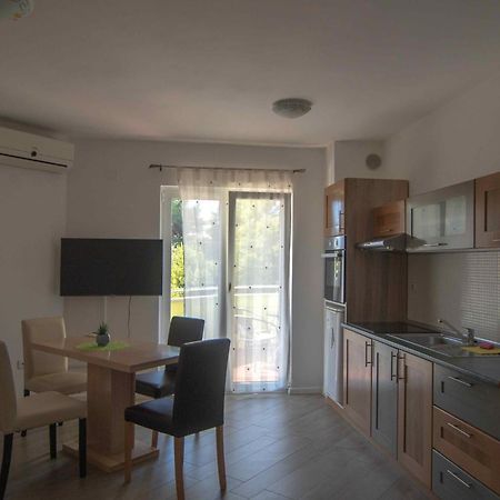 Cape Kamenjak Apartments In Premantura Bagian luar foto