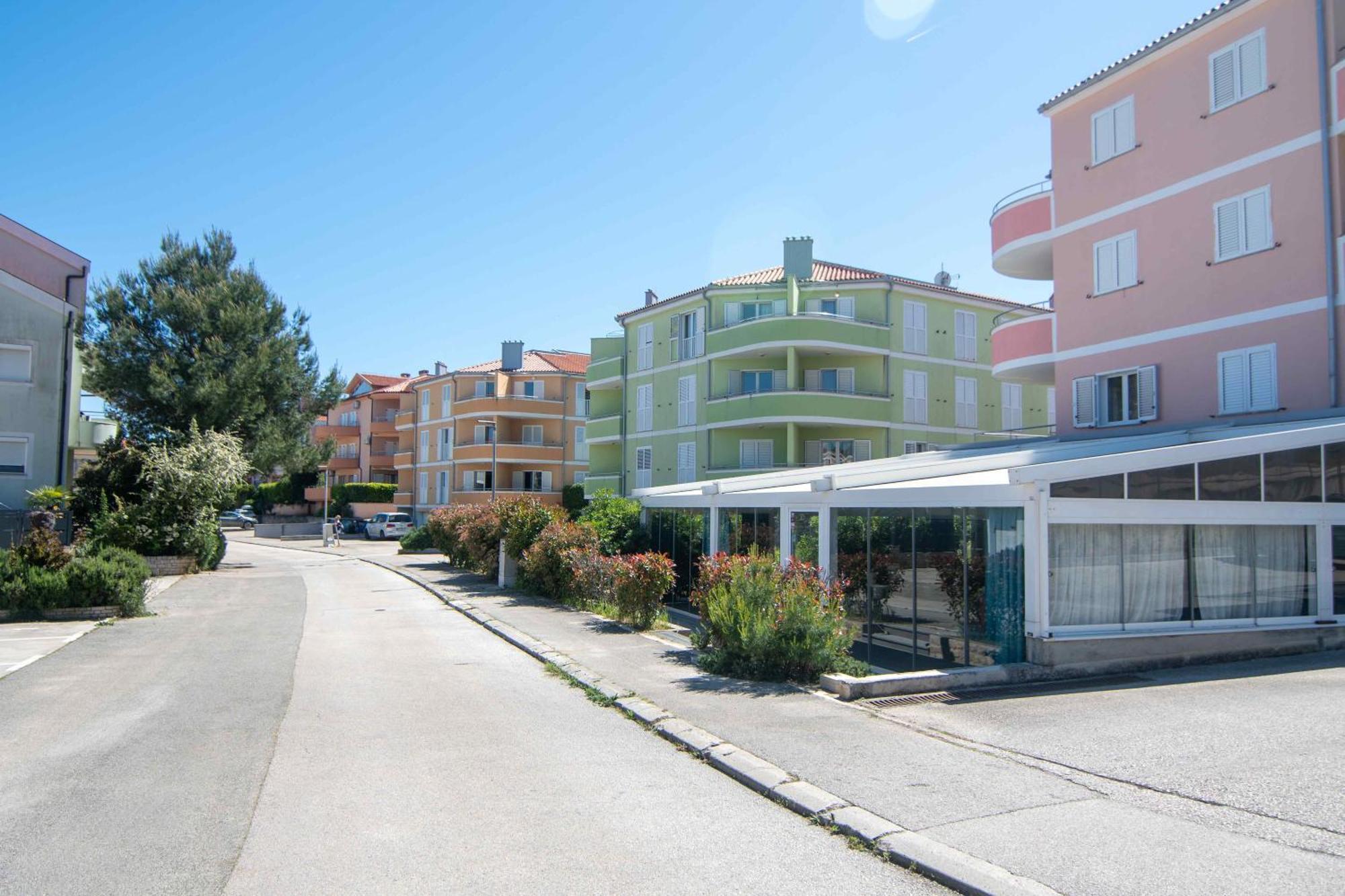Cape Kamenjak Apartments In Premantura Bagian luar foto