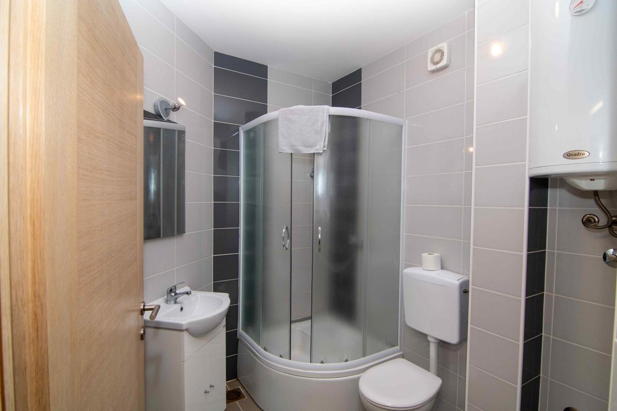 Cape Kamenjak Apartments In Premantura Bagian luar foto